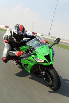 Kawasaki_ZX10R_11_11