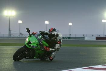 Kawasaki_ZX10R_11_16