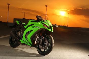 Kawasaki_ZX10R_11_21