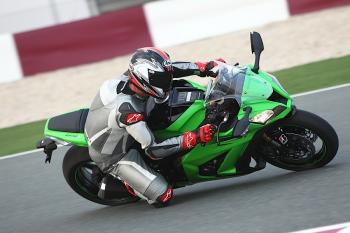 Kawasaki_ZX10R_11_43