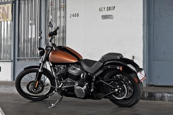 Harley_Blackline_02