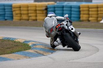 Suzuki_GSXR1000L2_13