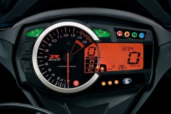 Suzuki_GSXR1000L2_22 Suzuki_GSXR1000L2_22