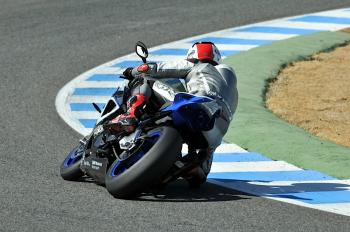BMW_HP4_08