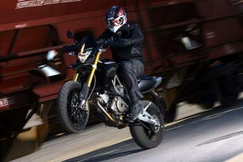 Aprilia_Dorsoduro_10