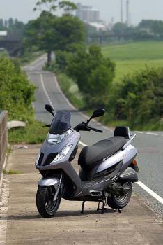 Kymco_Yager_04