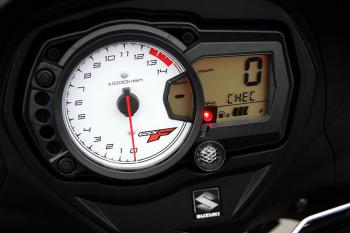 Suzuki_GSX650F_06