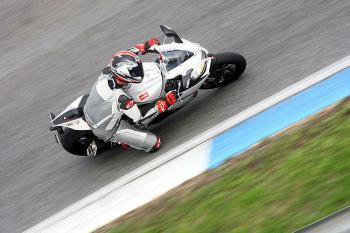 Aprilia_RSV4R_01