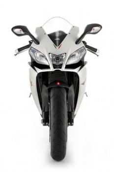 Aprilia_RSV4R_15