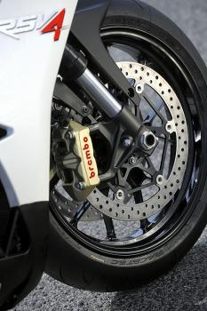 Aprilia_RSV4R_26 Aprilia_RSV4R_26