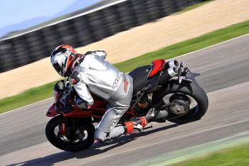 Ducati_Hypermotard_Evo11_04