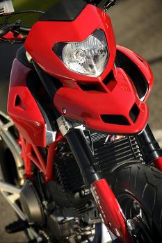 Ducati_Hypermotard_Evo11_20