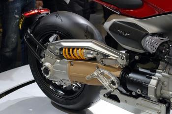 Guzzi_concept_01