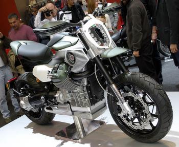 Guzzi_concept_06_0.jpg