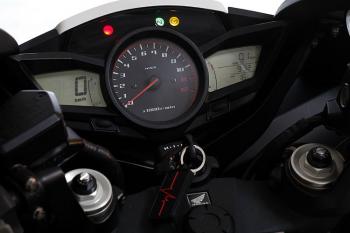 Honda_VFR1200F09