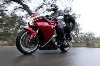 Honda_VFR1200F22.jpg