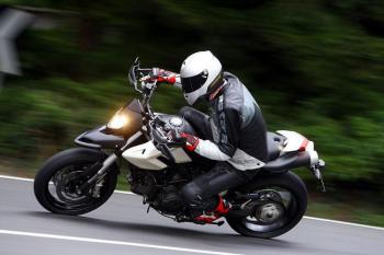 Hypermotard796_17 Hypermotard796_17