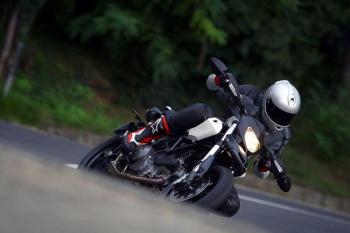 Hypermotard796_19 Hypermotard796_19