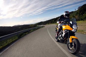 Kawasaki_Versys_10_17