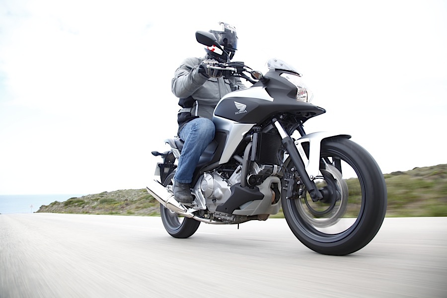 NC 700X é a nova moto 'crossover' da Honda - BlogAuto